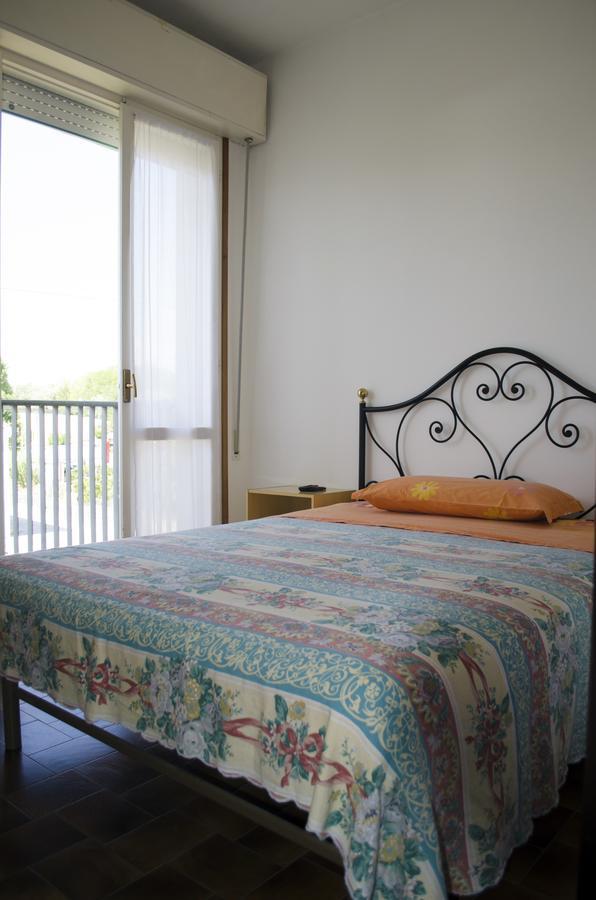 Hotel Claudio Misano Adriatico Esterno foto