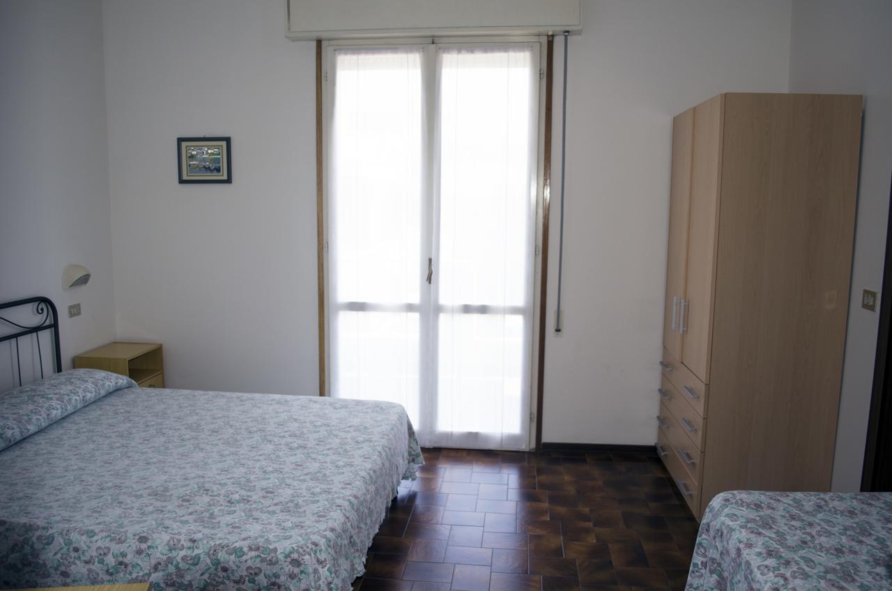 Hotel Claudio Misano Adriatico Esterno foto